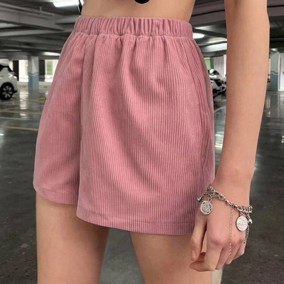 Solid Elastic Waist Corduroy Shorts - Picture 3 of 8